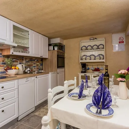 Verbenia Apartment